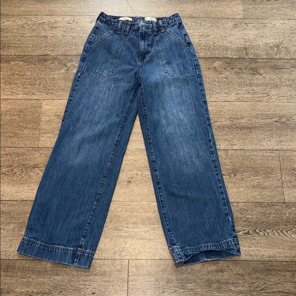 Universal Thread High-Rise Wide-Leg Jeans in Blue - Picture 1 of 8